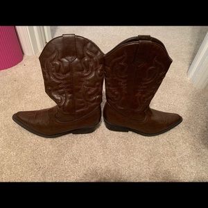 Madden Girl Brown Cowboy Boots Size 7.5